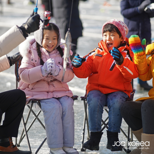 【韓國包車一日遊】冬季七大不可思義-體驗冰釣山鱒魚